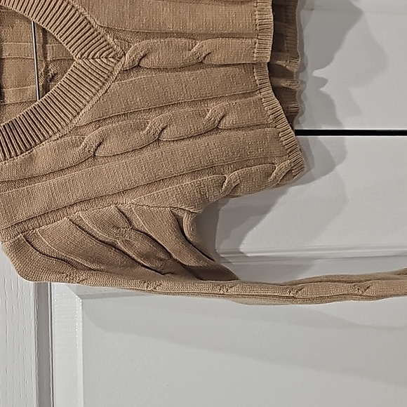 NWOT Girl crop top sweater - Picture 4 of 5